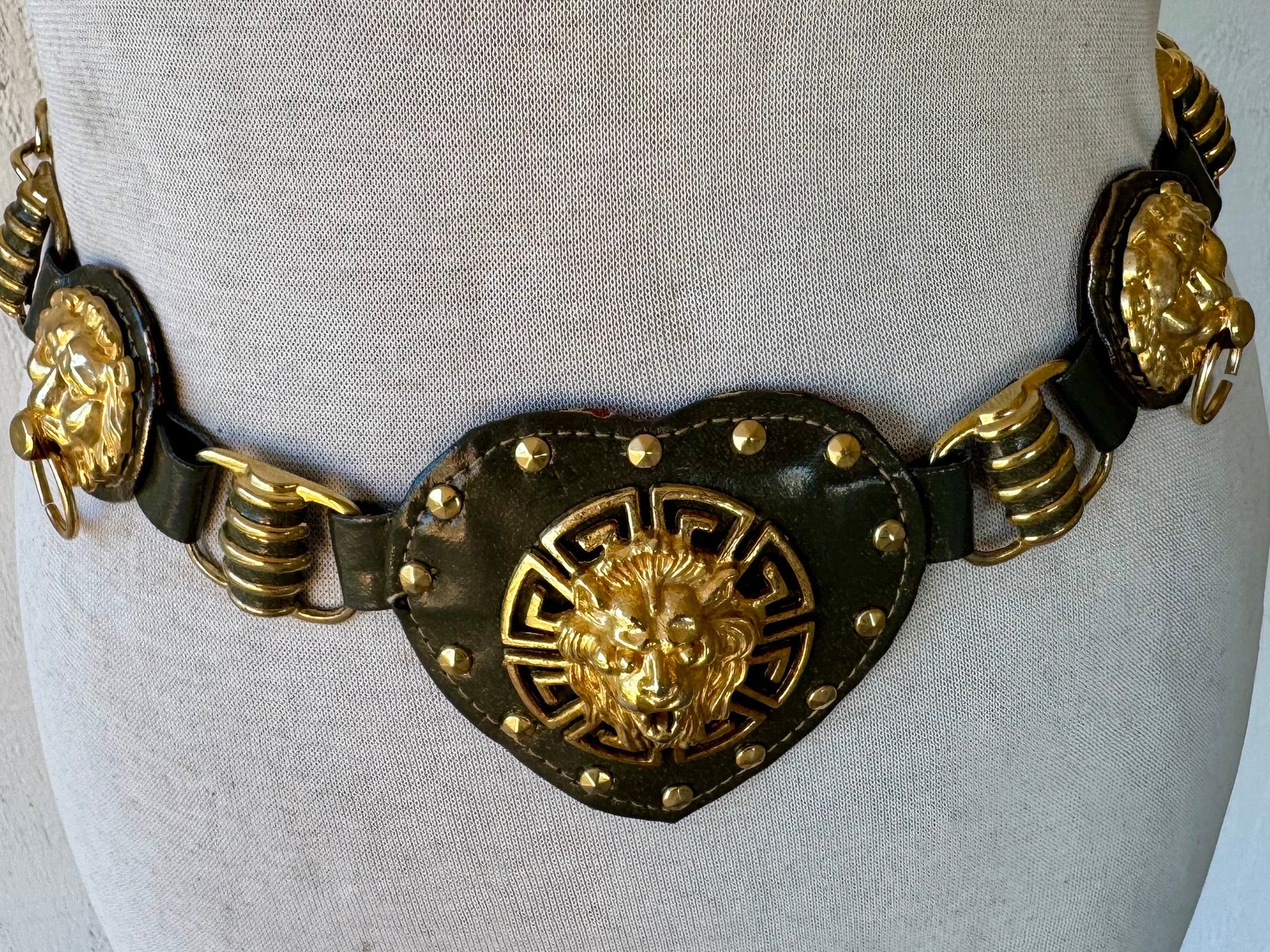80s Lion Chain & Green Leather Metal Baroque Belt