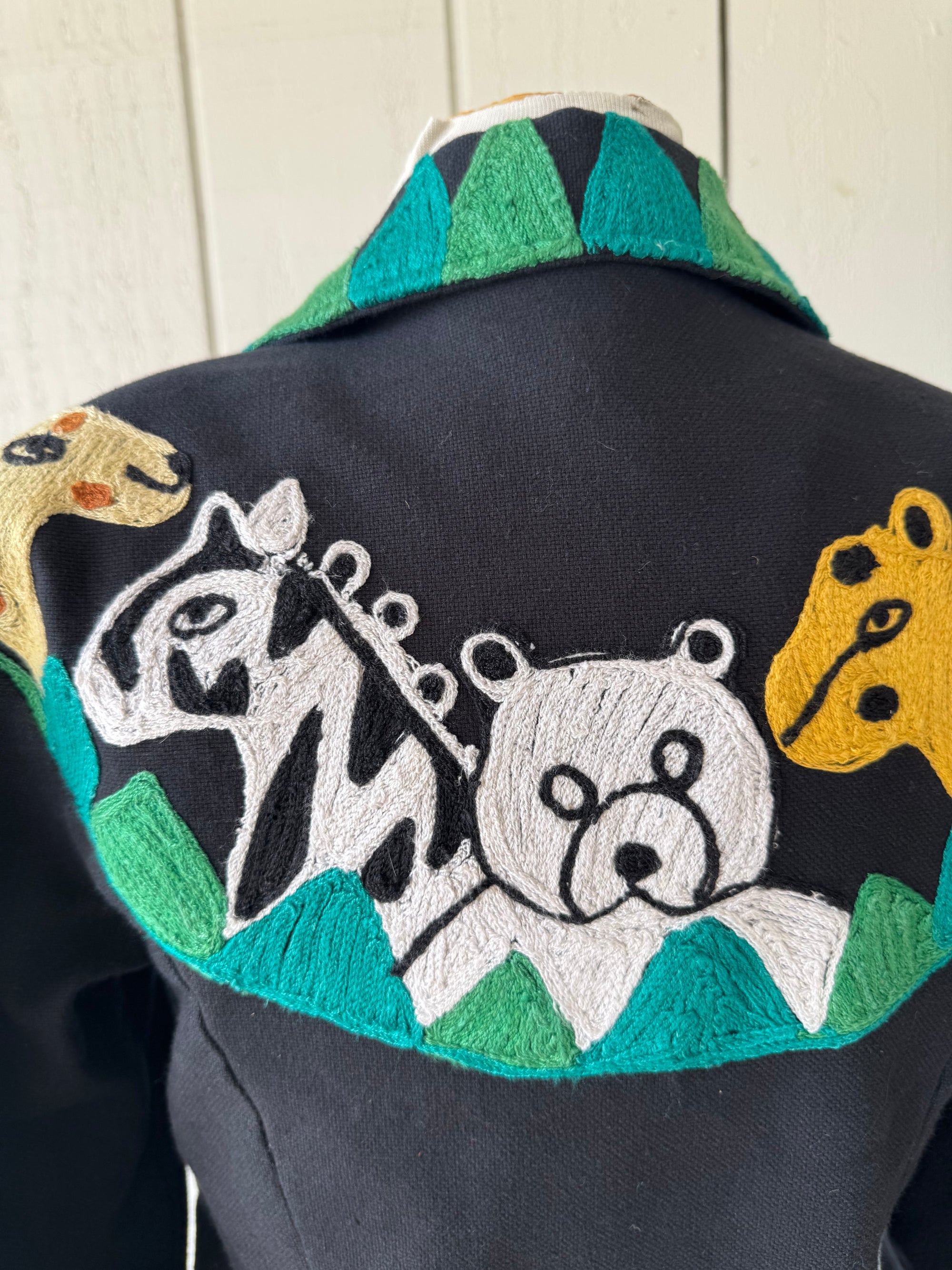 90s Anage Embroidered Safari Animals Cotton Jacket