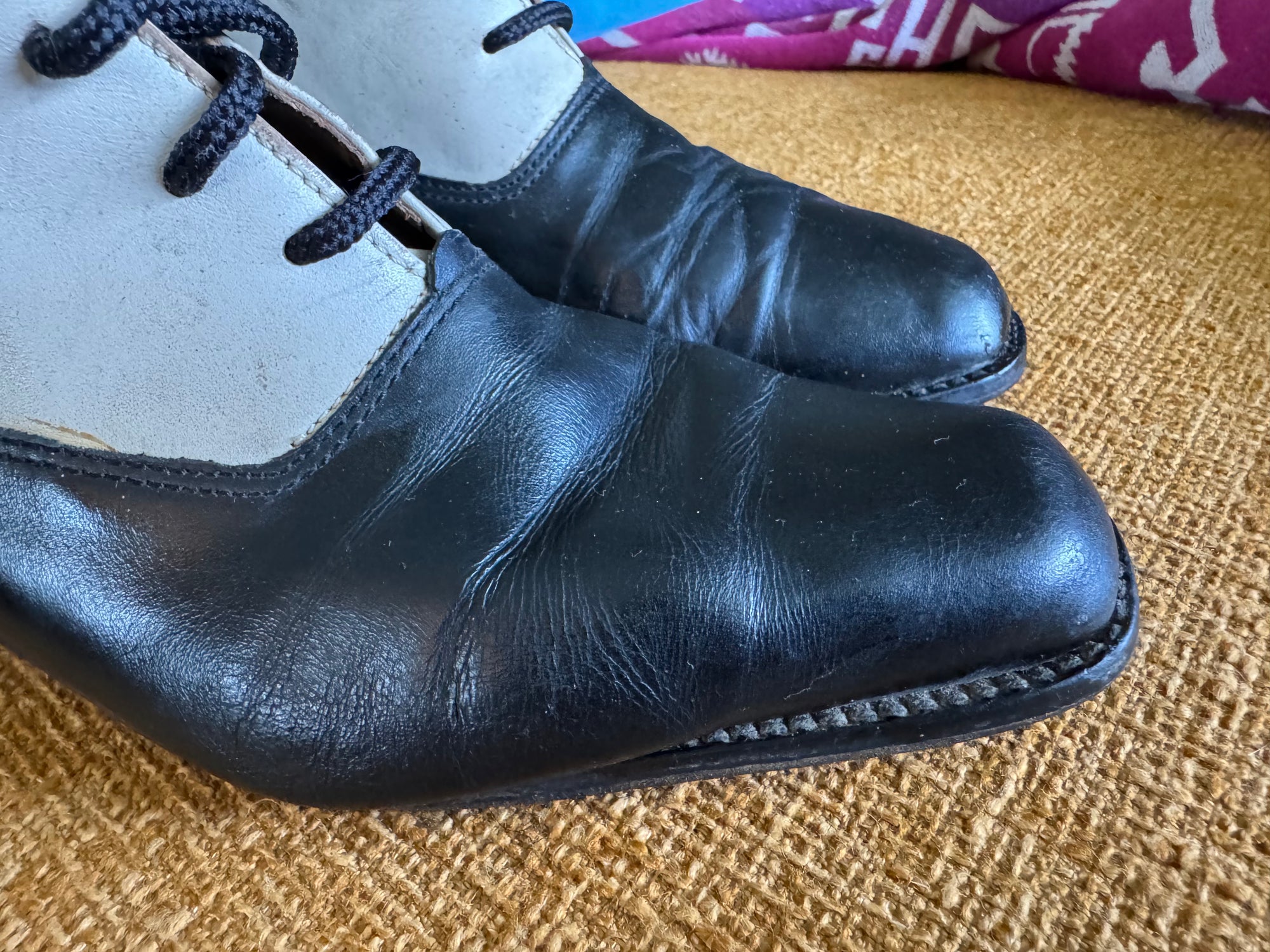 Vtg Jolie Paris Two-Tone Leather Boots