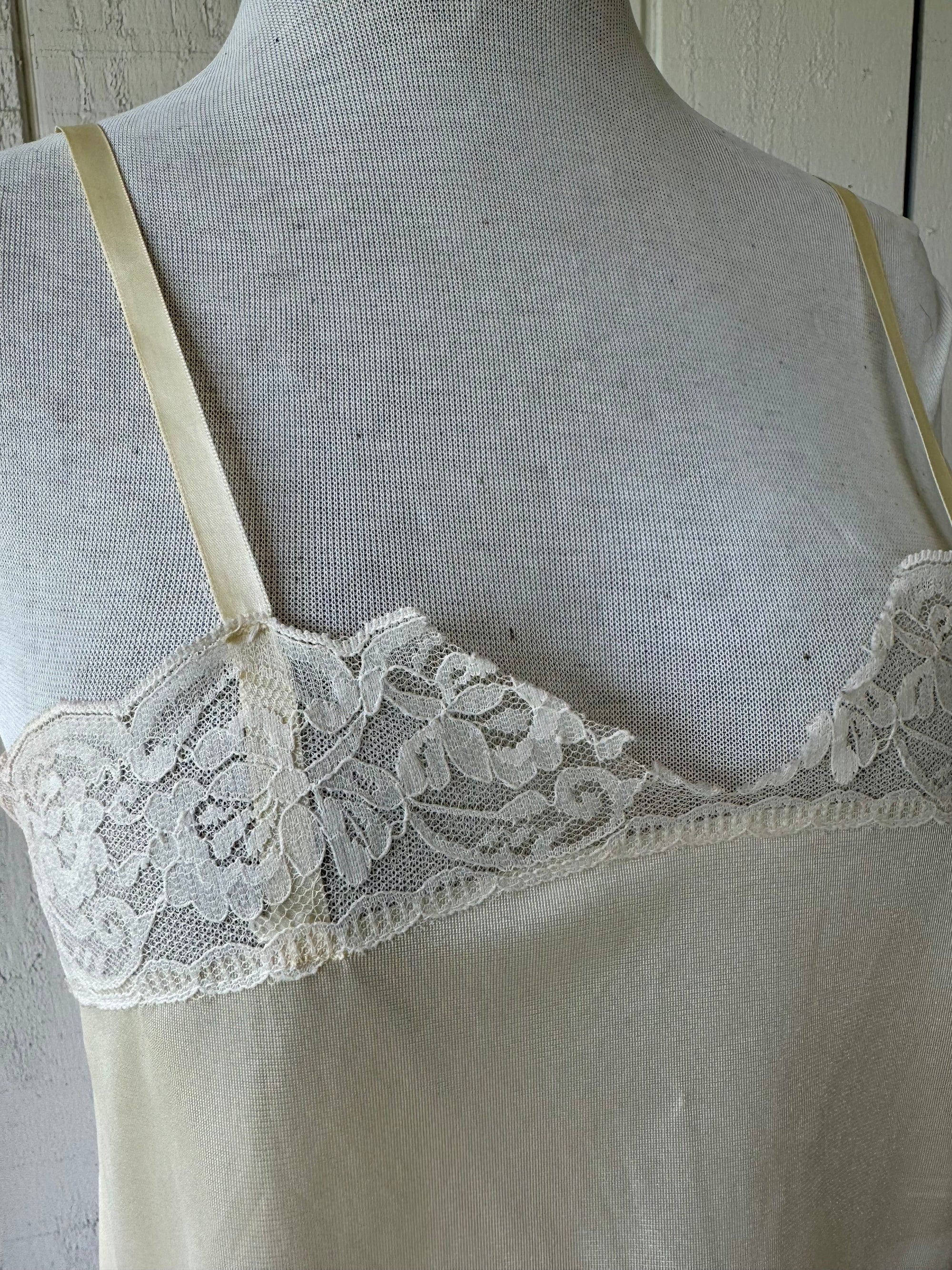 80s Diane von Furstenberg Ivory Lace Camisole
