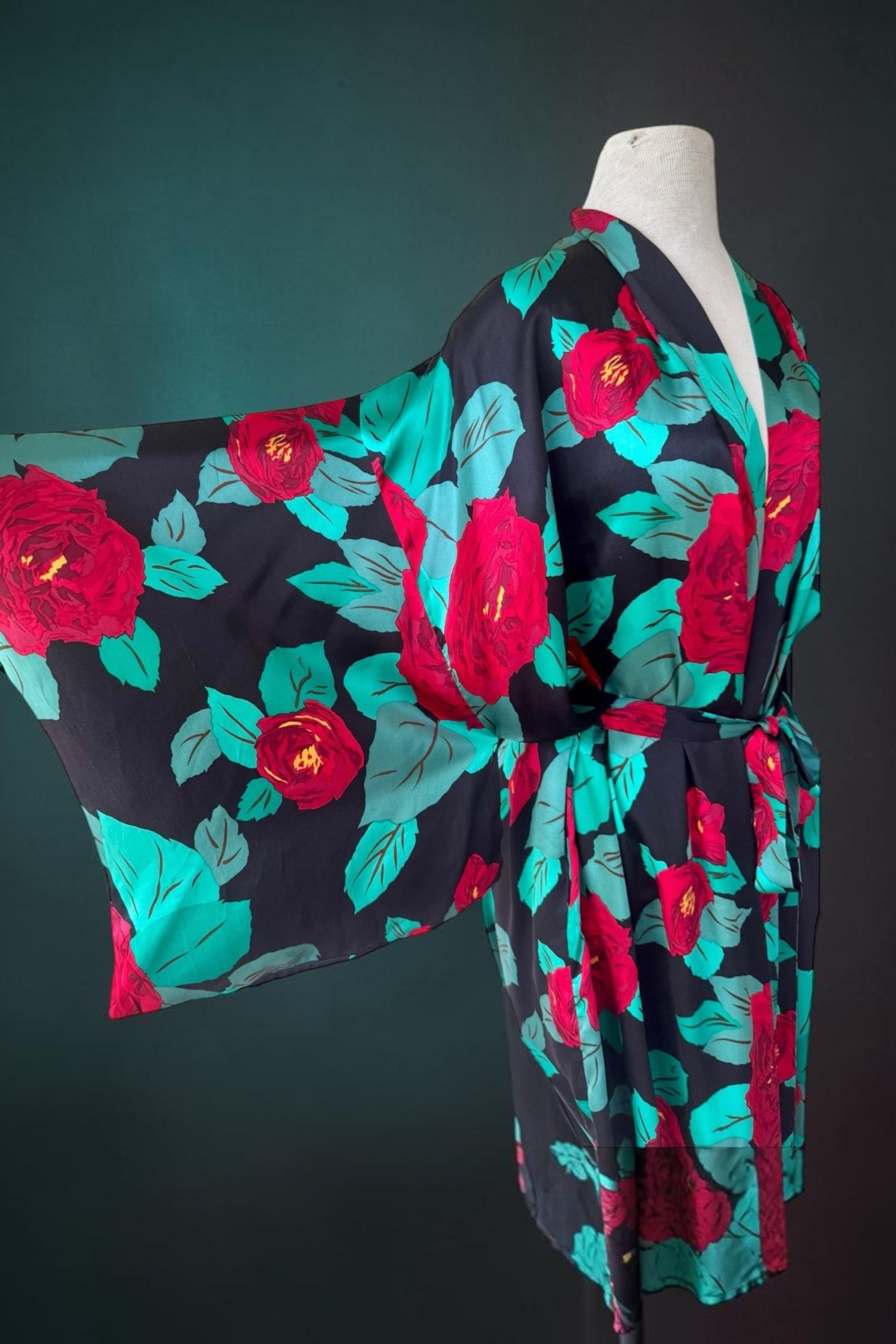 90s Victorias Secret Gold Label 100% Silk Red Rose Green Floral Kimono Robe