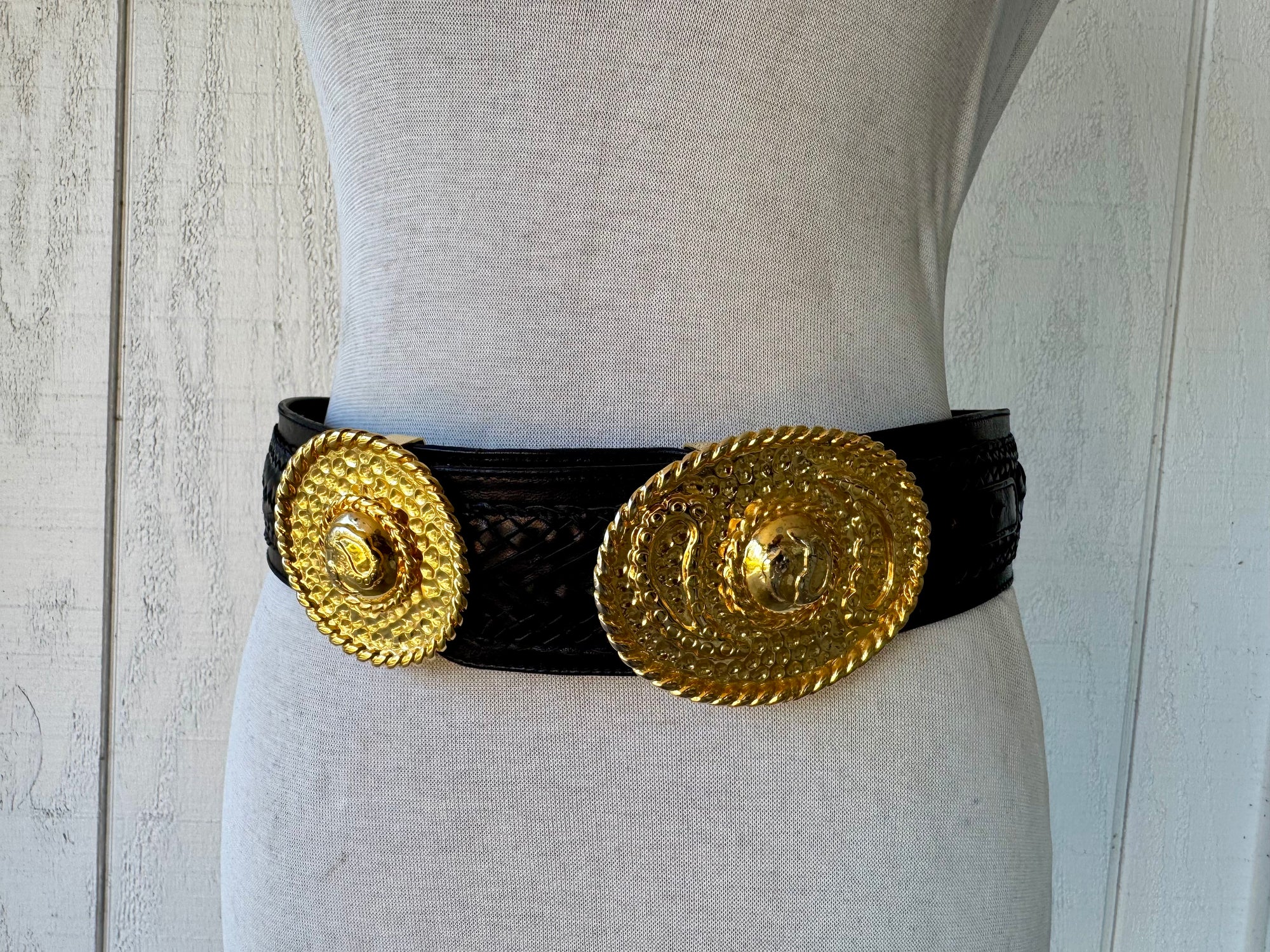 80s Fontana Milano Black Leather Belt Large Gold Buckle