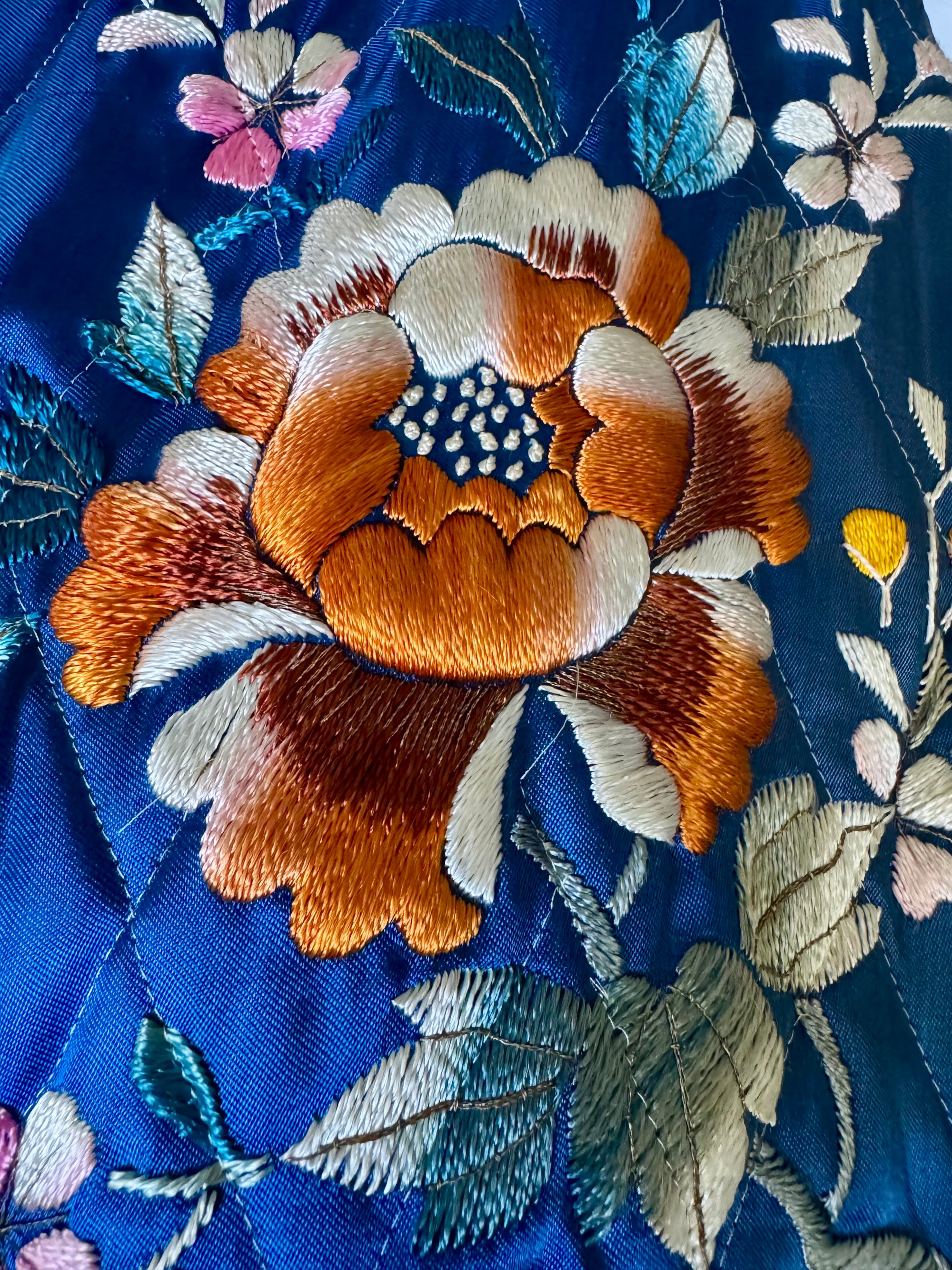 50s Silk Floral Hand Embroidered Quilted Robe Royal Blue Kimono